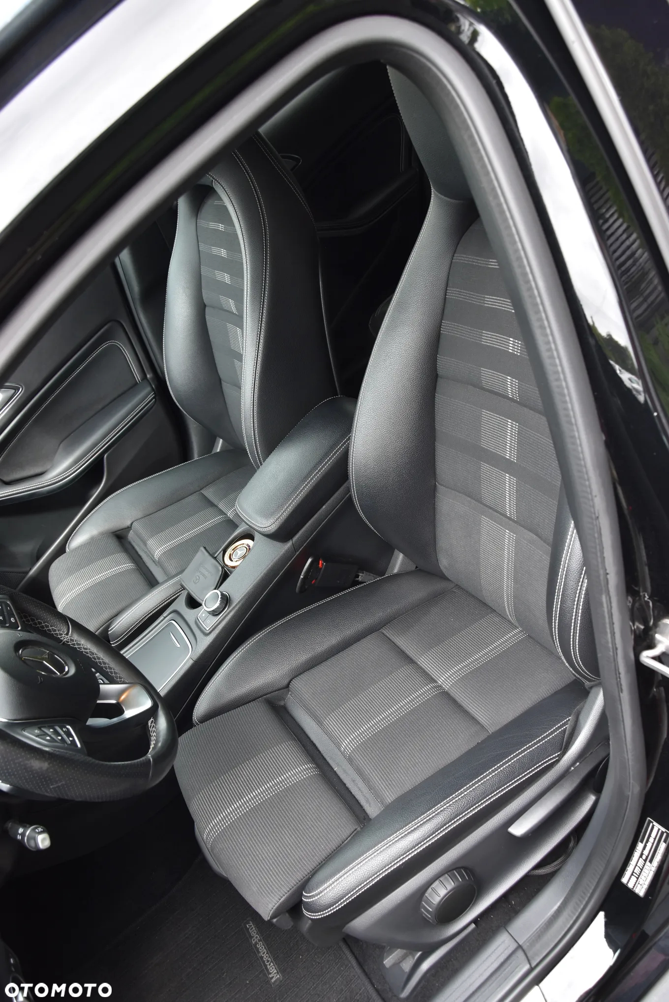 Mercedes-Benz GLA 180 CDI 7G-DCT Edition 1 - 18
