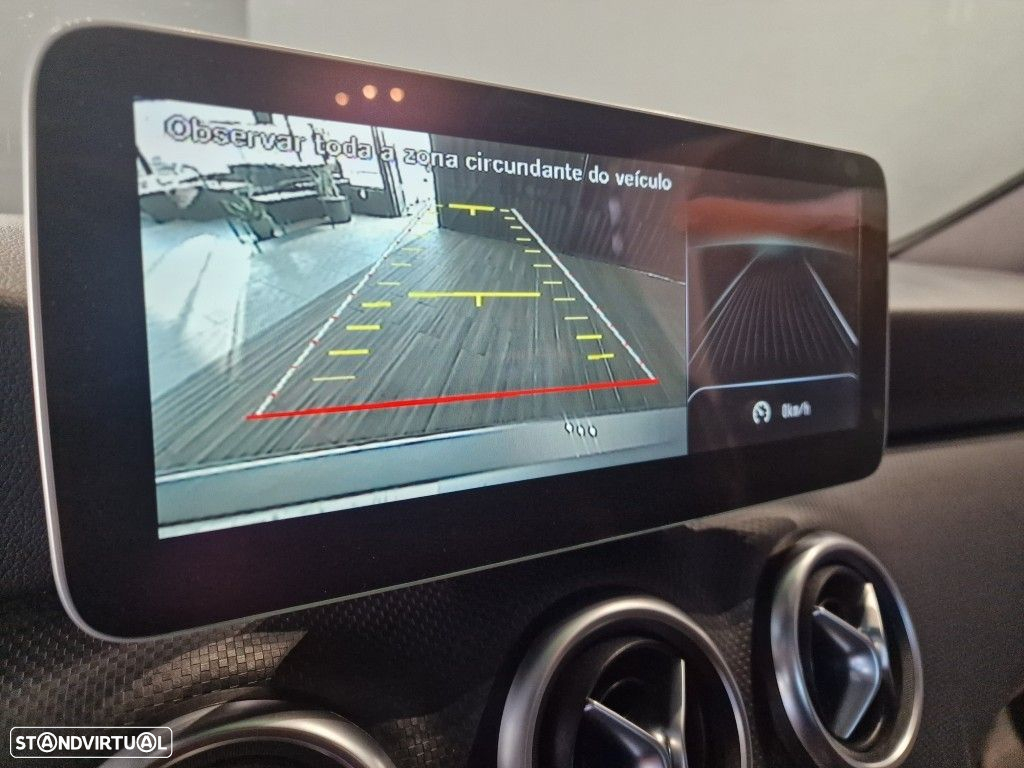 Mercedes-Benz A 200 d AMG Line - 39