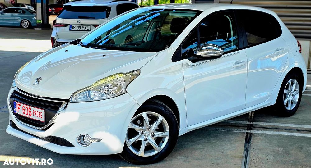 Peugeot 208 82 VTI Allure - 2