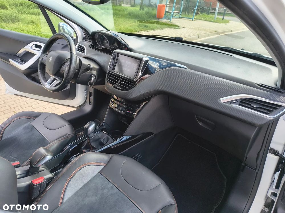 Peugeot 2008 1.2 Pure Tech Crossway S&S - 14