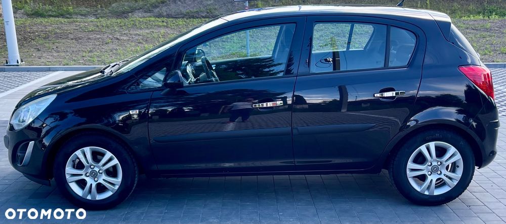 Opel Corsa 1.2 16V Cosmo - 8