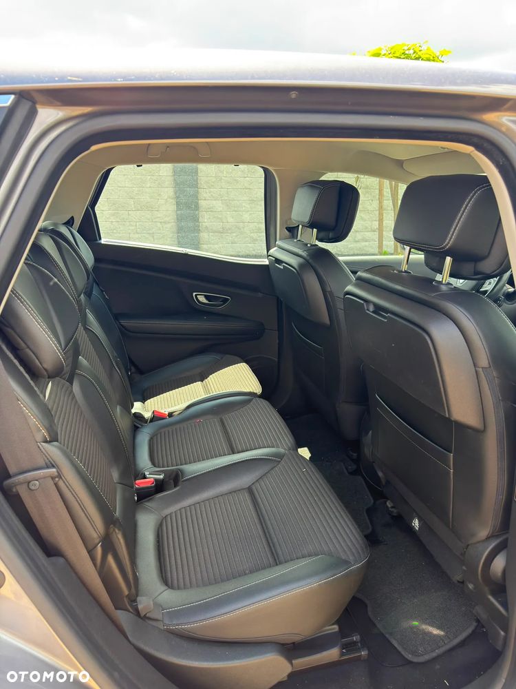 Renault Scenic - 18