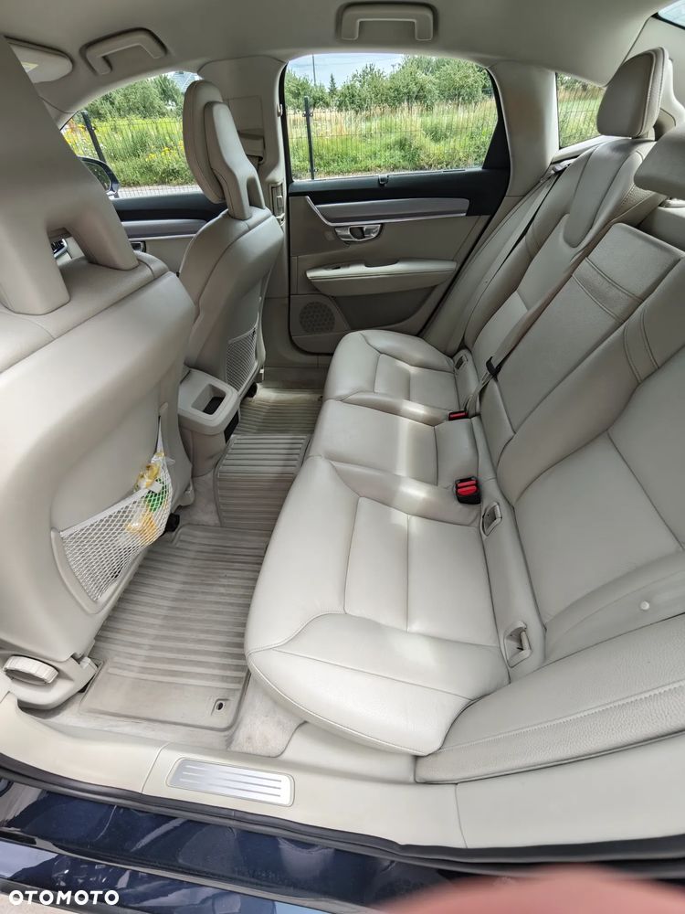 Volvo S90 D4 AWD Kinetic - 14