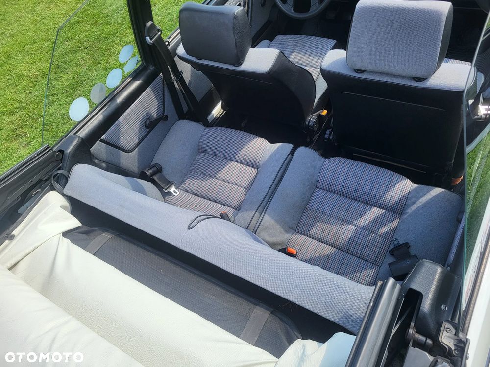 Volkswagen Golf - 11