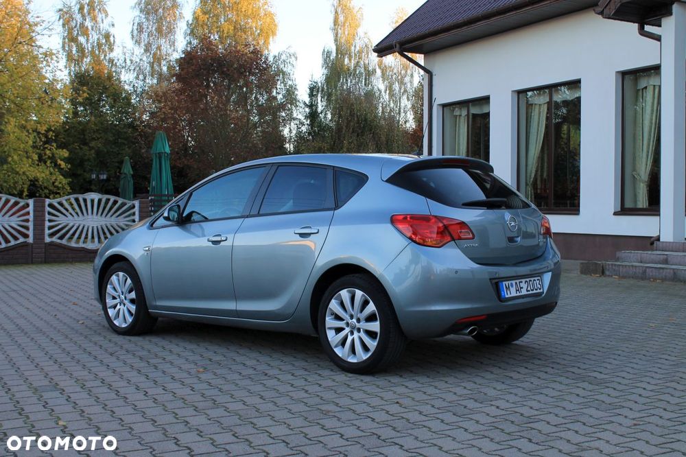 Opel Astra - 17