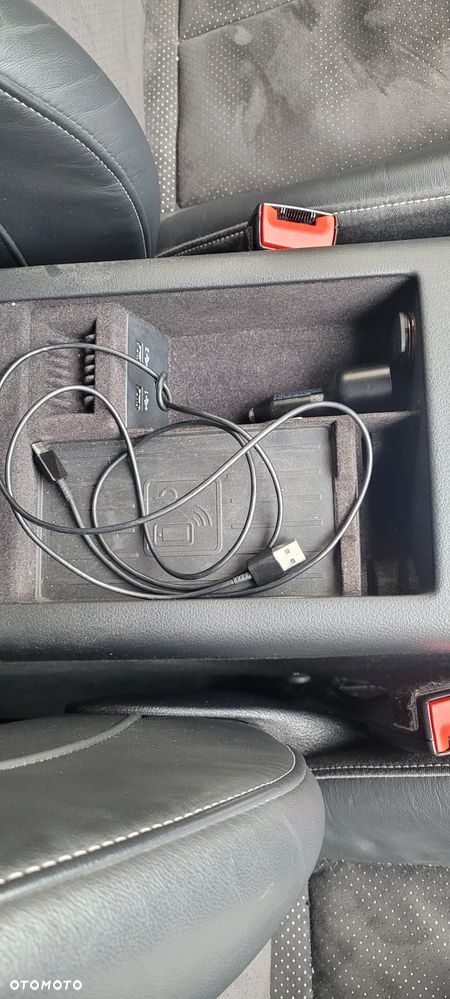 Audi A6 Avant 2.0 TDI Ultra S tronic - 24