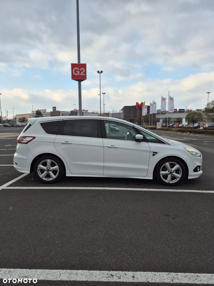 Ford S-Max 2.0 TDCi Bi-Turbo Titanium PowerShift - 18