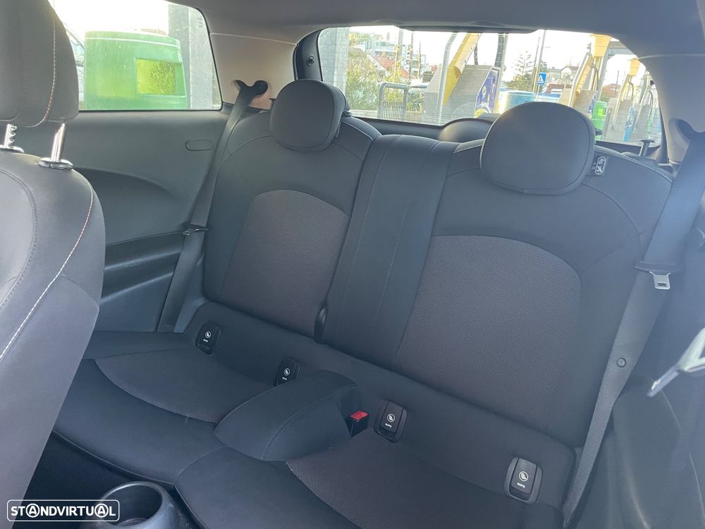 MINI 3 Portas One D Blackyard - 14