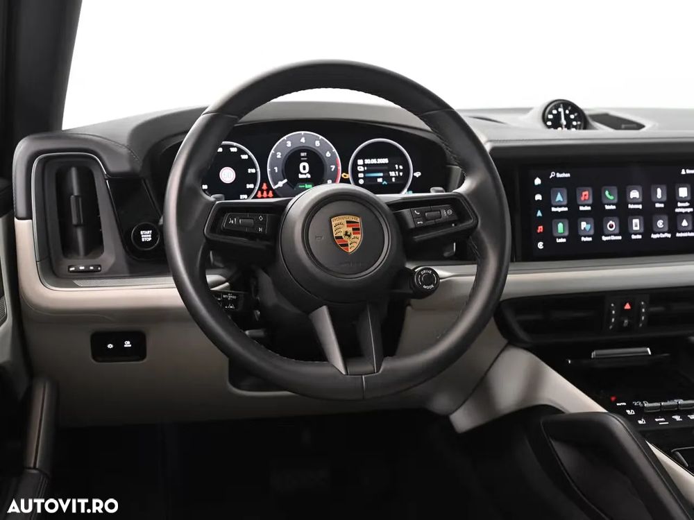 Porsche Cayenne Coupe E-Hybrid - 17