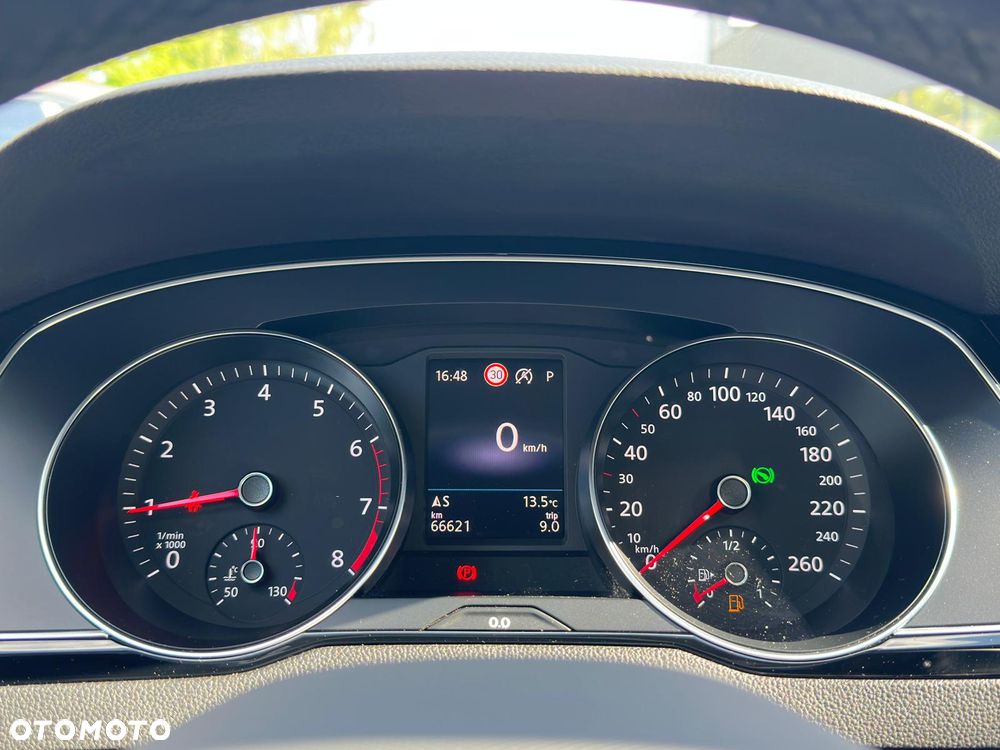 Volkswagen Passat 1.5 TSI EVO Business DSG - 14