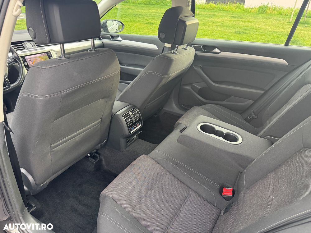 Volkswagen Passat 1.5 TSI ACT DSG Advance - 10