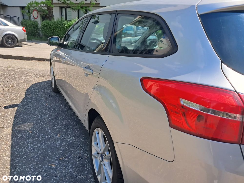 Ford Focus 1.5 TDCi Trend - 4