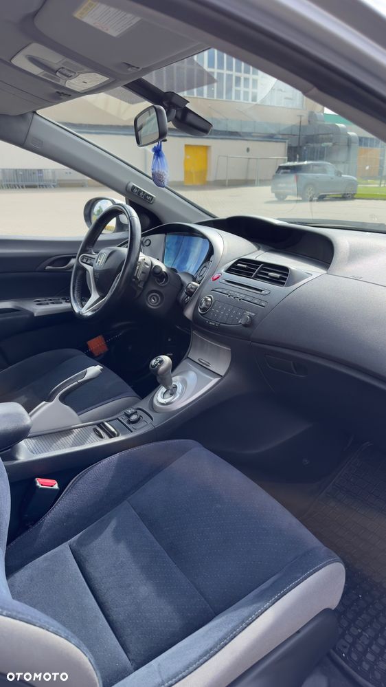 Honda Civic 1.8 Comfort - 8