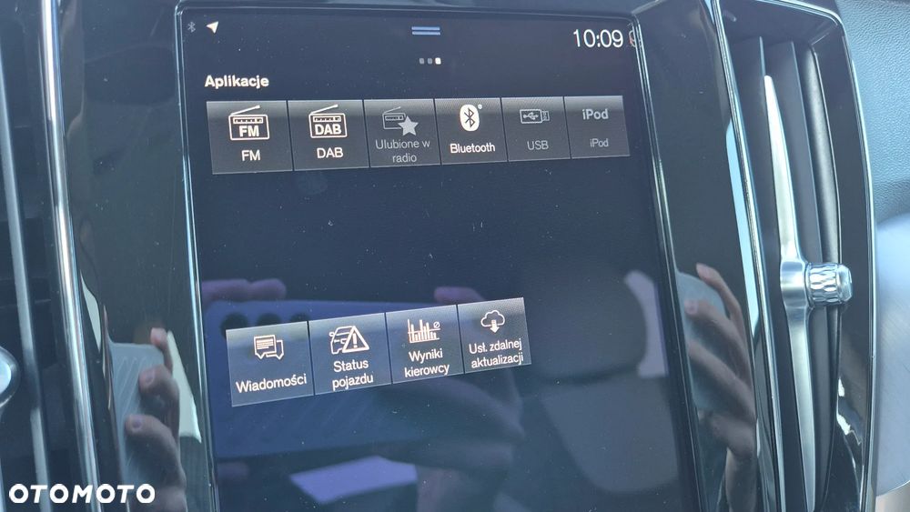 Volvo V60 B4 D Geartronic Momentum Pro - 24