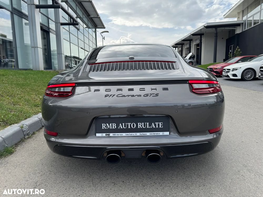 Porsche 911 Carrera 4 GTS PDK - 25