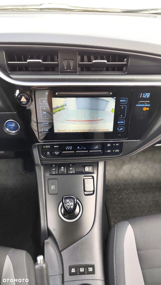 Toyota Auris - 16