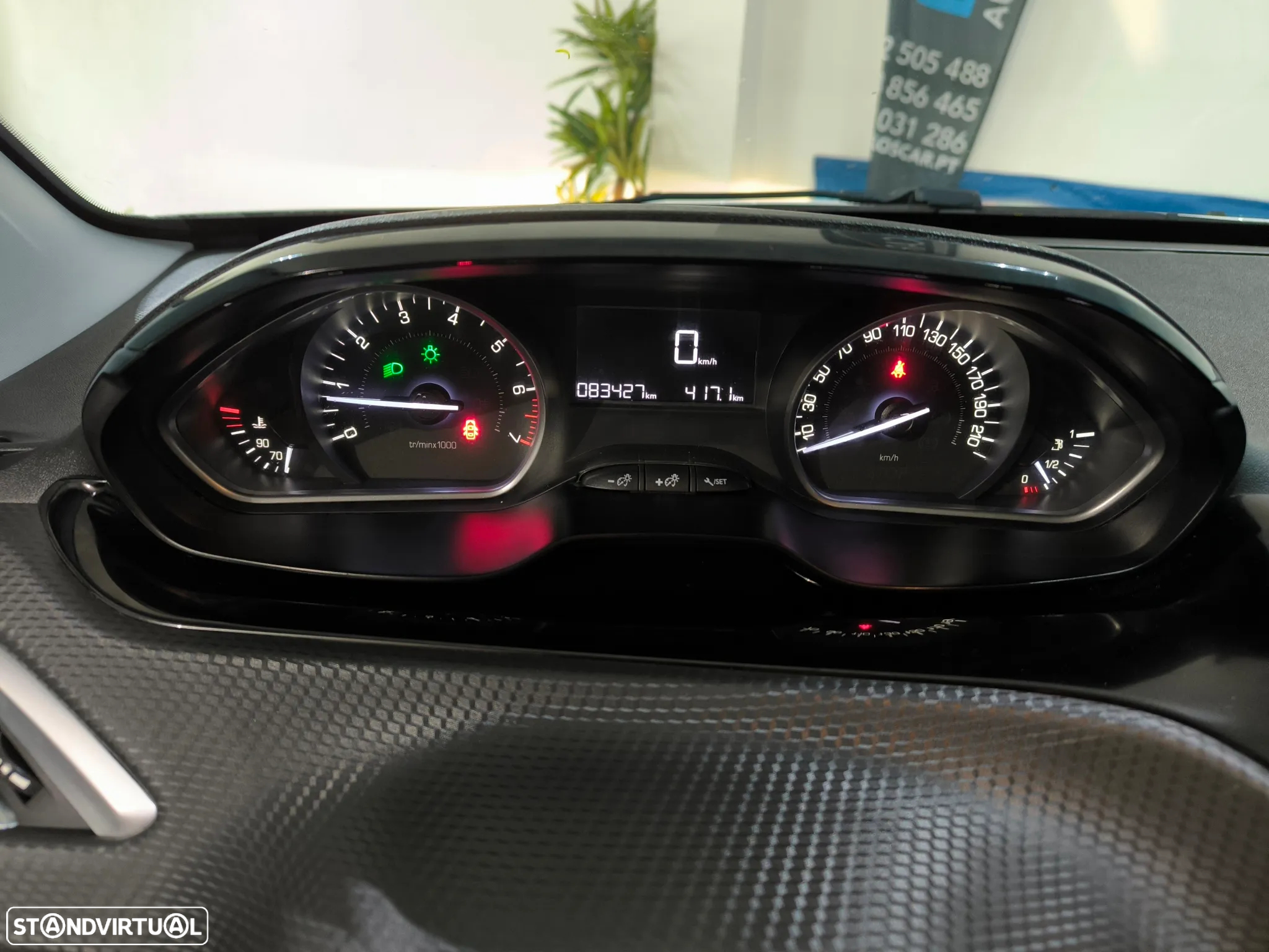 Peugeot 2008 1.2 PureTech Style - 17