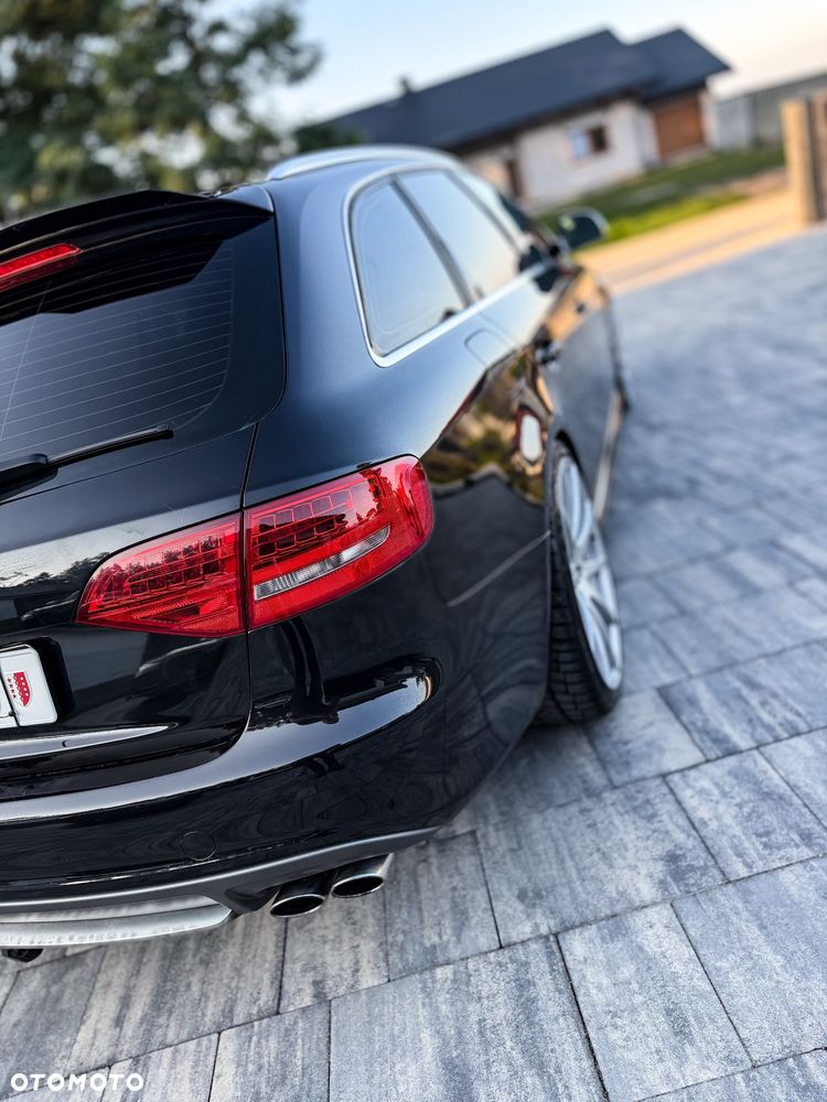 Audi S4 Avant - 32