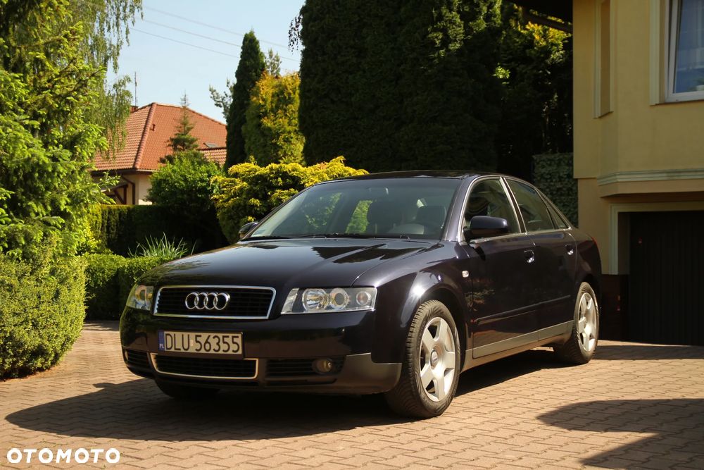 Audi A4 Limousine - 6