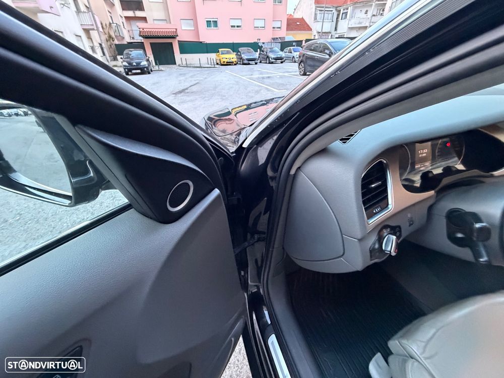 Audi A4 Avant 2.0 TDI Business Line Advance - 17