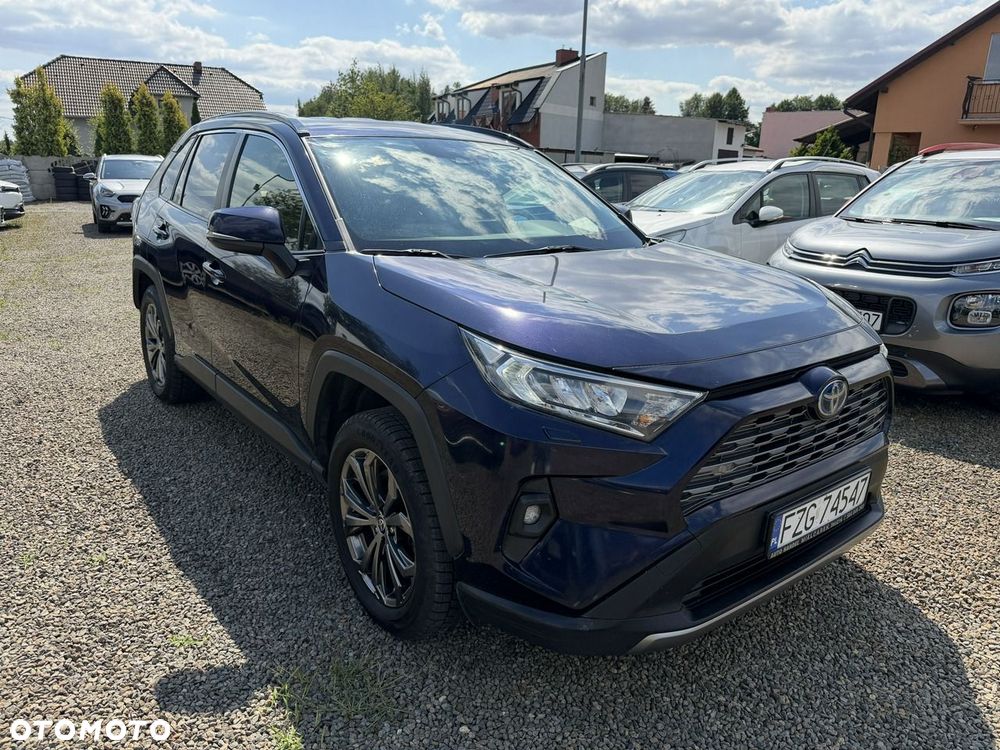 Toyota RAV4 - 11
