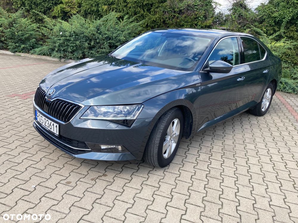 Skoda Superb 2.0 TDI Ambition - 2