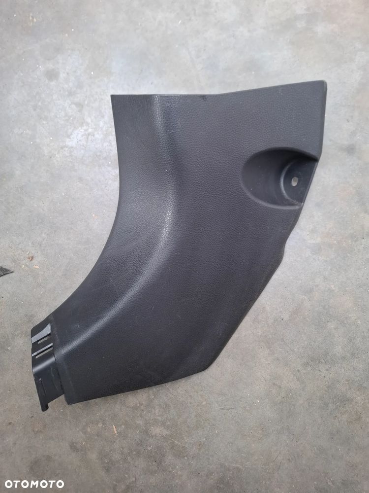 TOYOTA RAV4 V OSLONA LISTWA PROGOWA - 1