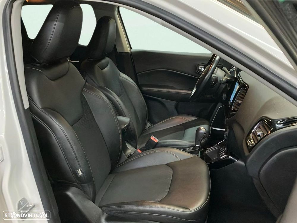 Jeep Compass 1.3 T Limited DCT - 13
