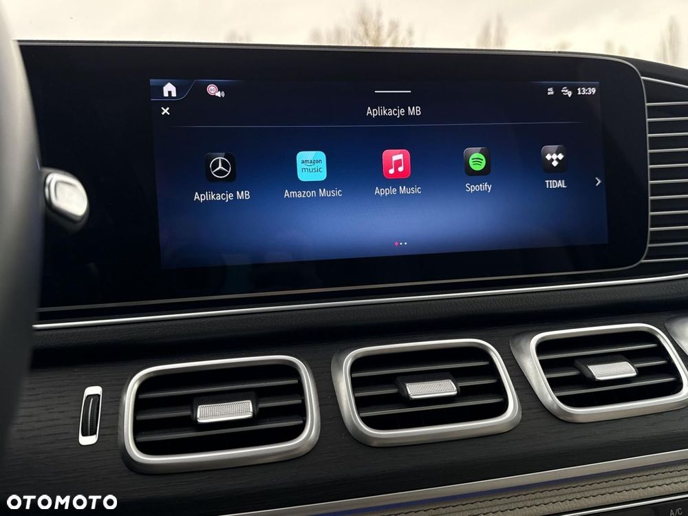 Mercedes-Benz GLE - 29