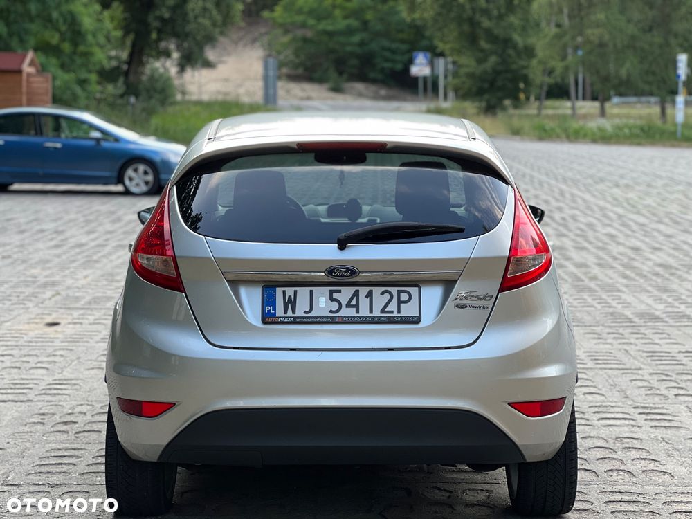 Ford Fiesta 1.6 Ti-VCT Titanium - 24