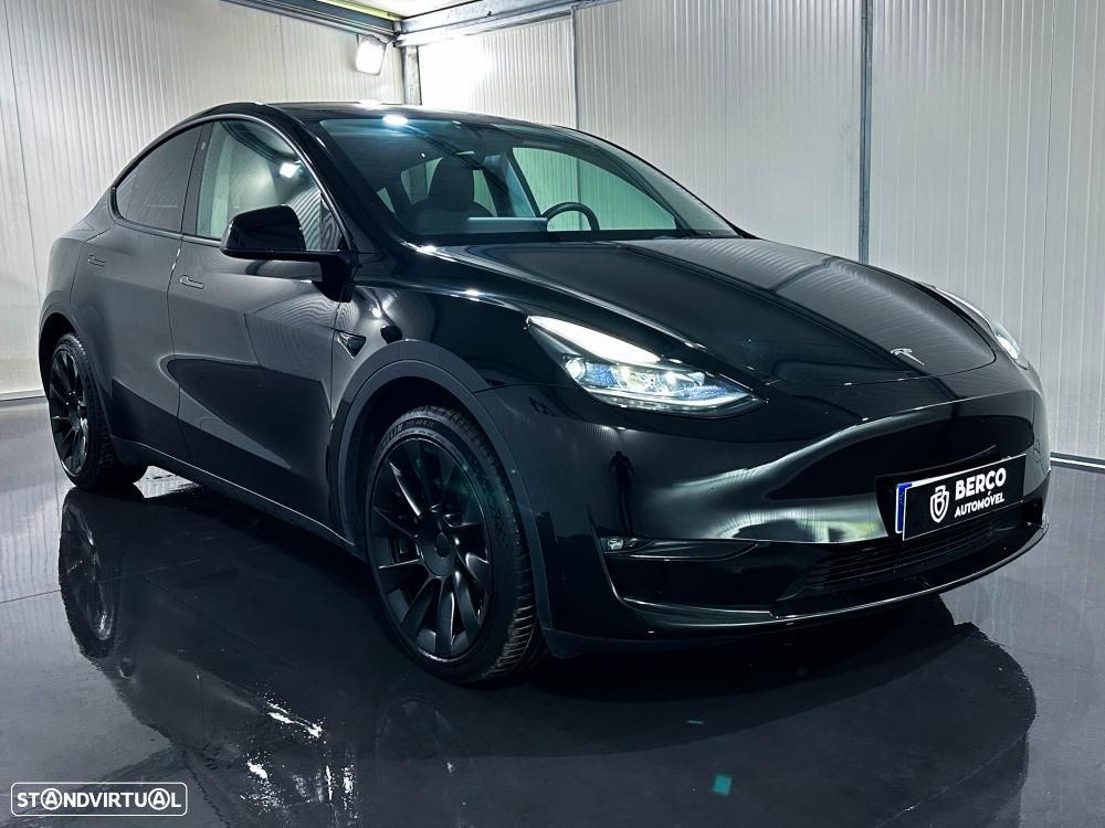 Tesla Model Y Long Range Dual Motor AWD - 4