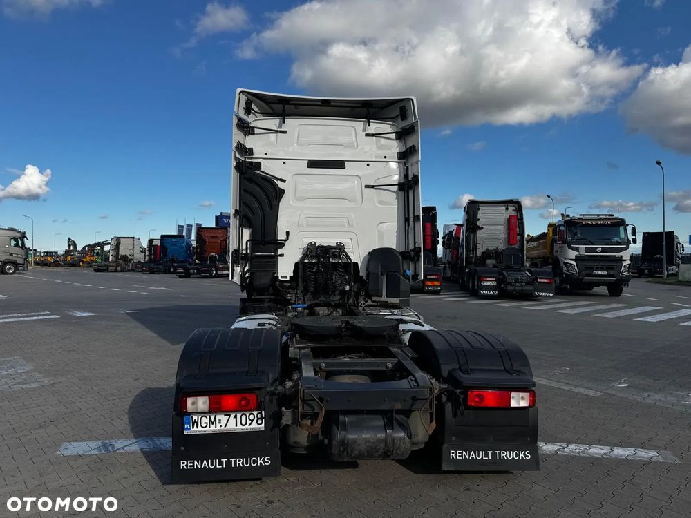 Renault T440 Xlow Sleeper Cab - 5