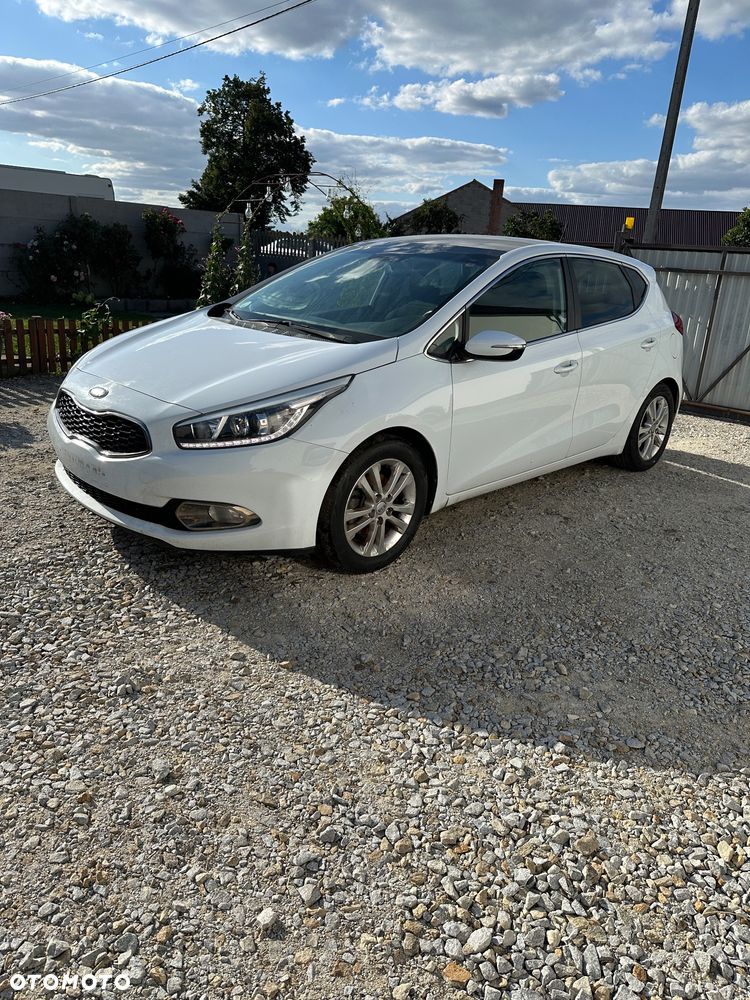 Kia Ceed - 1