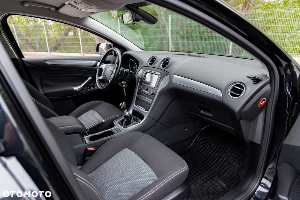 Ford Mondeo 2.0 TDCi Trend - 23