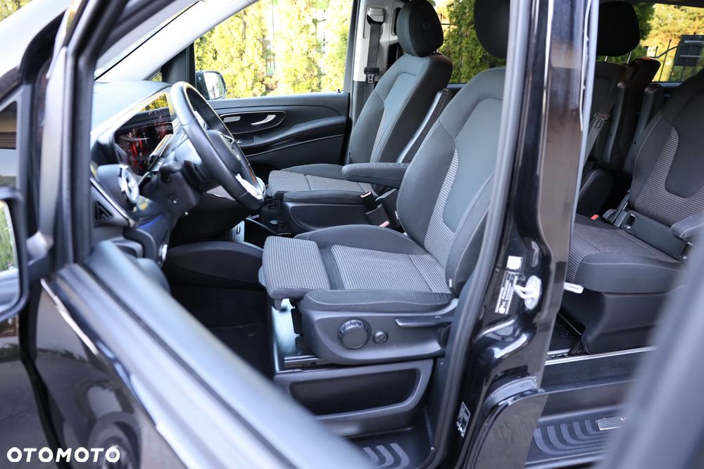 Mercedes-Benz Klasa V 220 d Avantgarde 9G-Tronic (d³ugi) - 33