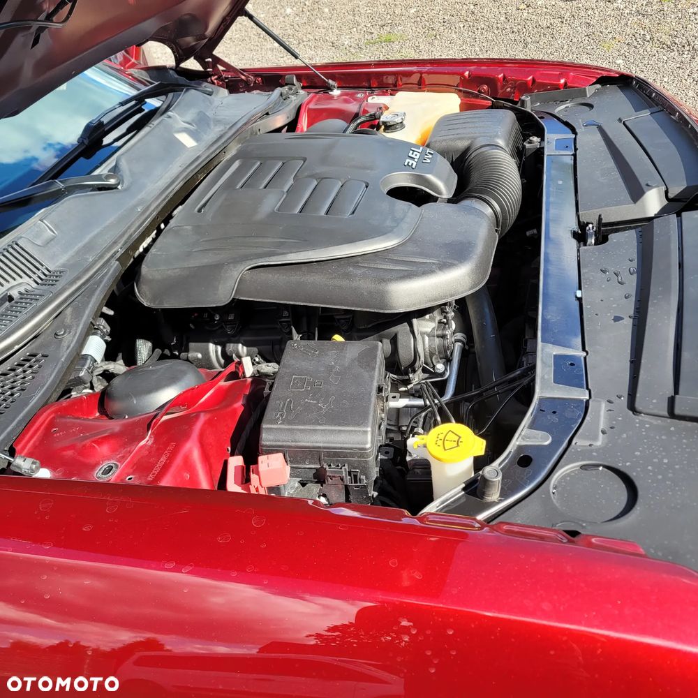 Dodge Challenger 3.6 SXT Plus - 23