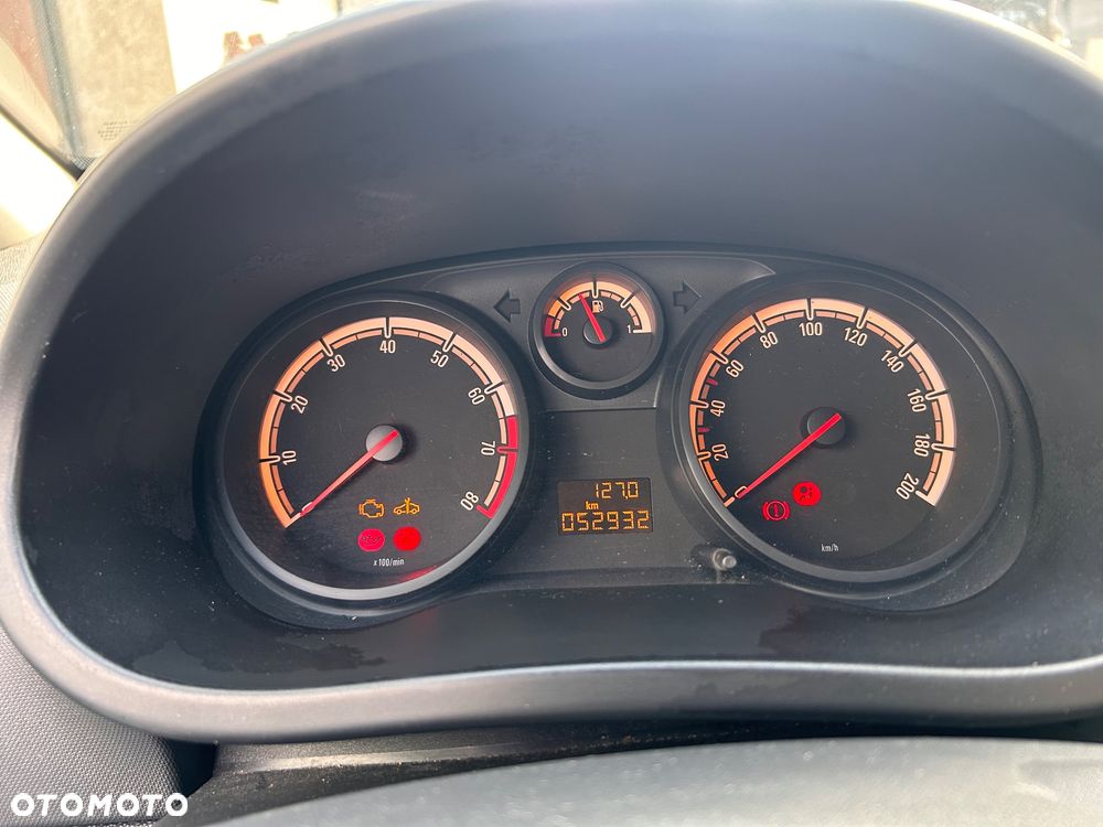 Opel Corsa - 8