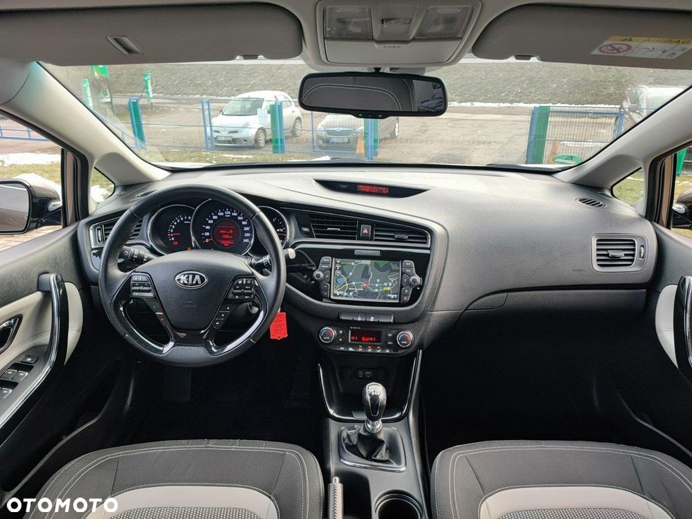 Kia Ceed 1.6 GDI Edition 7 - 11