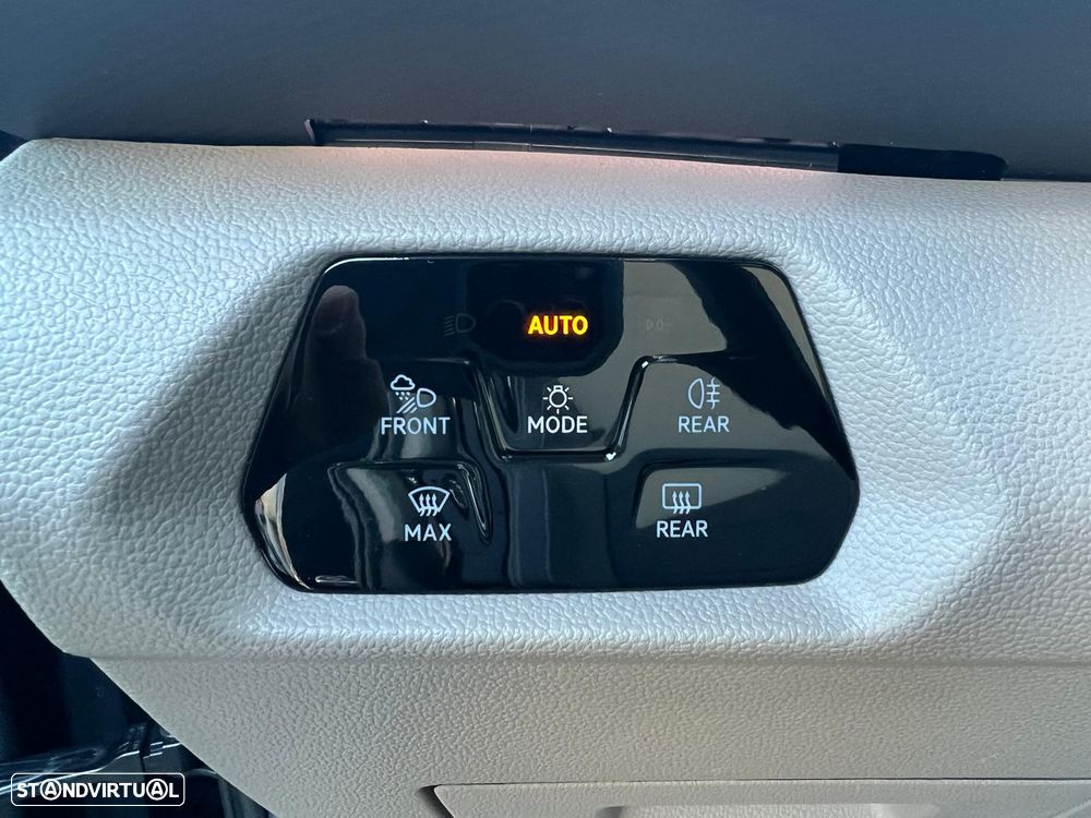 VW Multivan 1.5 TSI e-Hybrid Life DSG - 21