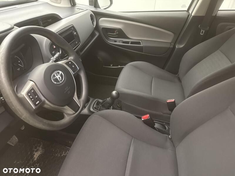 Toyota Yaris 1.0 Active - 11