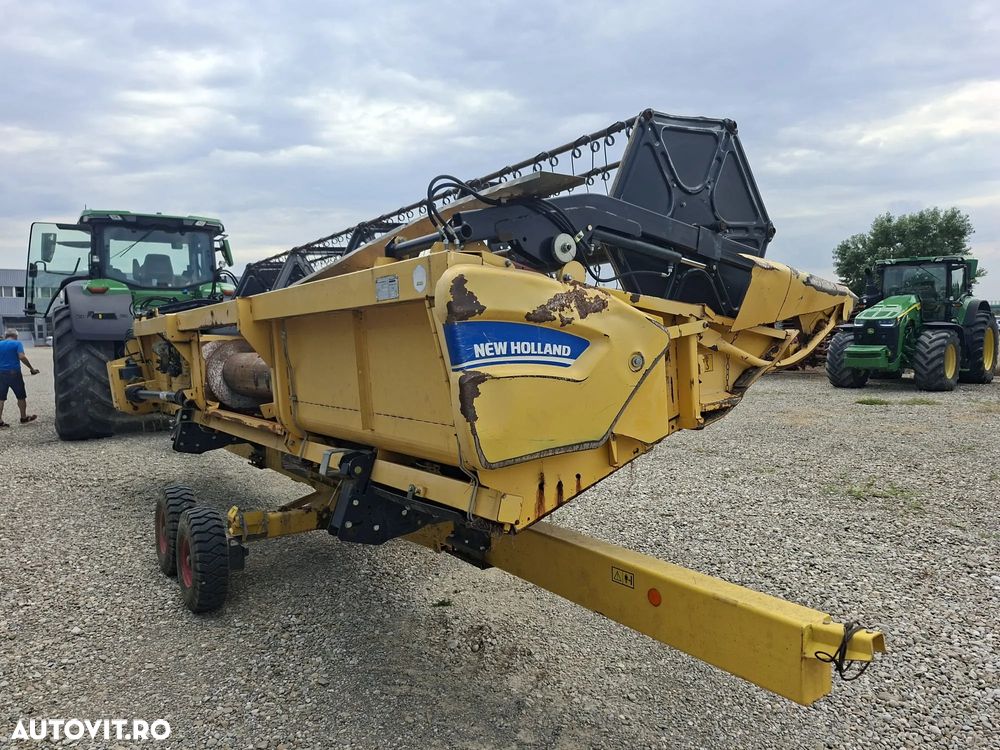New Holland CX 6.90 ST5 COMBINA AGRICOLA CU HEDER PAIOASE 760CG 6,70M/22FT VF SI CARUCIOR TRANSPORT - 31