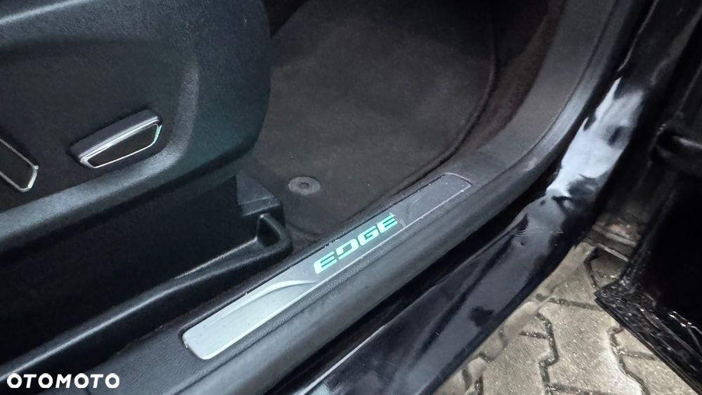 Ford Edge - 25