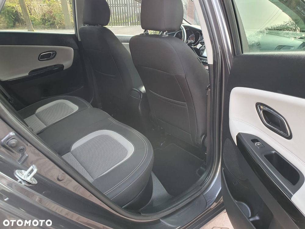 Kia Ceed 1.6 GDI Spirit - 21