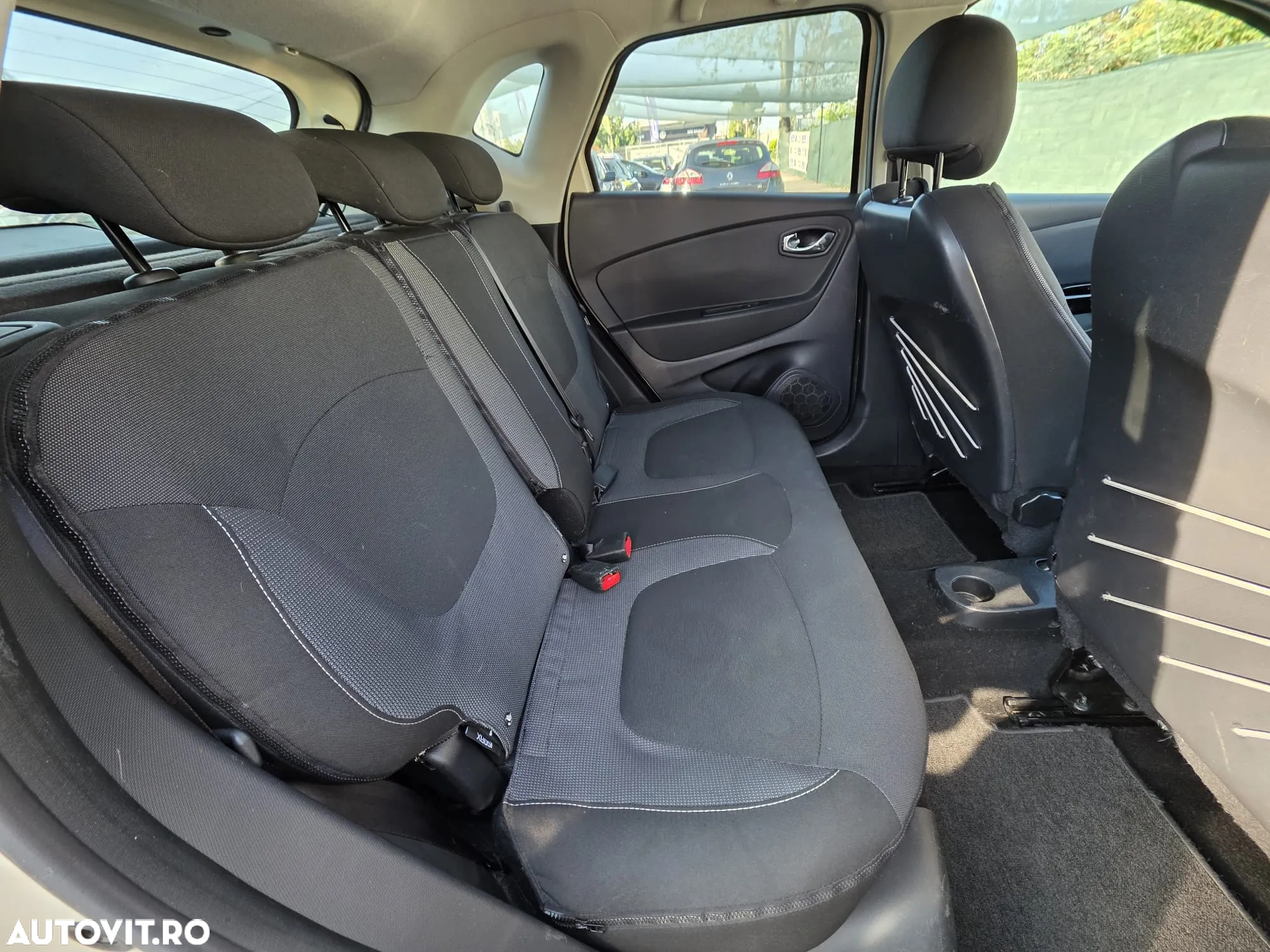 Renault Captur (ENERGY) dCi 90 INTENS - 11