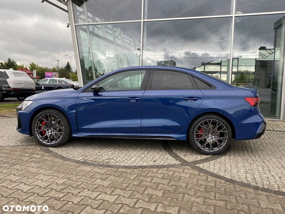 Audi RS3 Limousine - 2