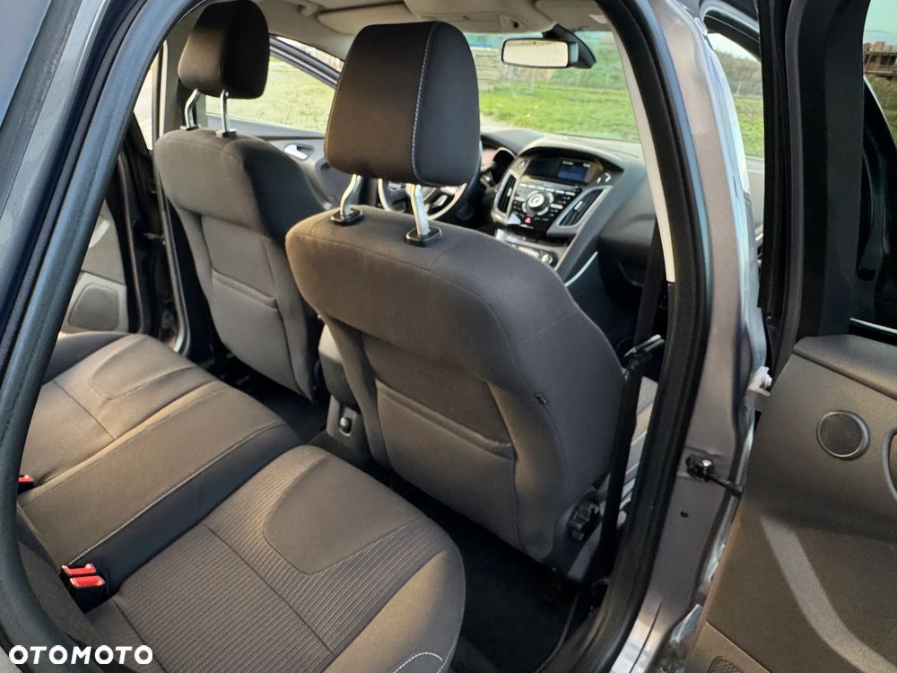 Ford Focus - 10