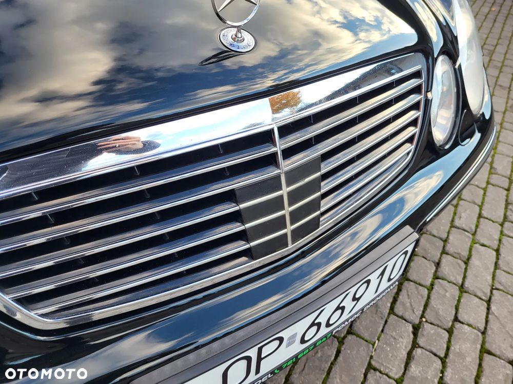 Mercedes-Benz Klasa E 500 T Avantgarde - 21