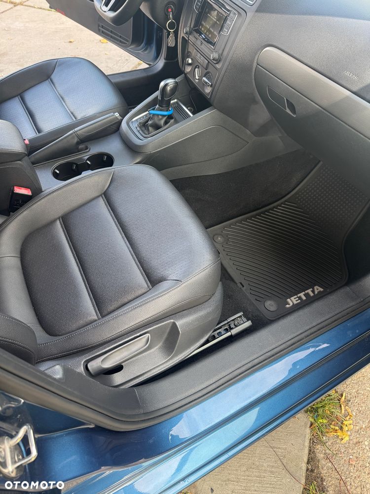 Volkswagen Jetta 1.4 TSI BMT Highline DSG - 9