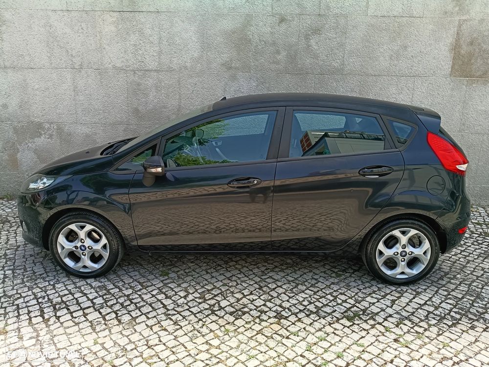 Ford Fiesta 1.5 TDCi Trend - 12