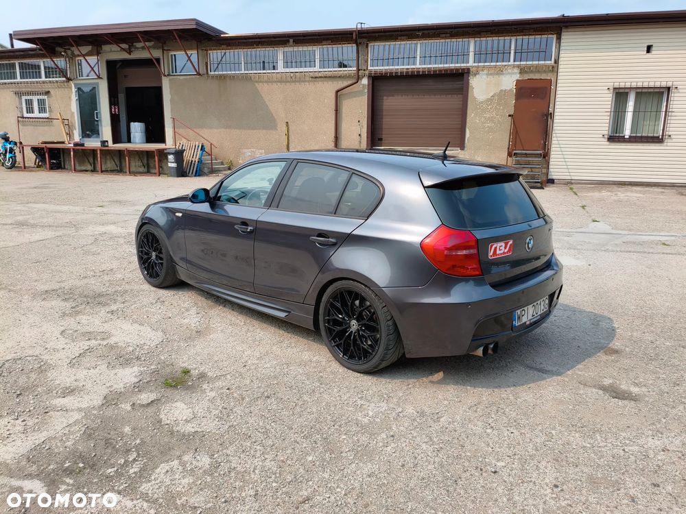 BMW Seria 1 130i - 3